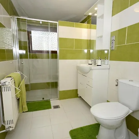 Rianas Utca Palkove Apartment *
