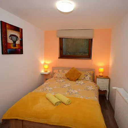 Apartment Rianas Utca Palkove *